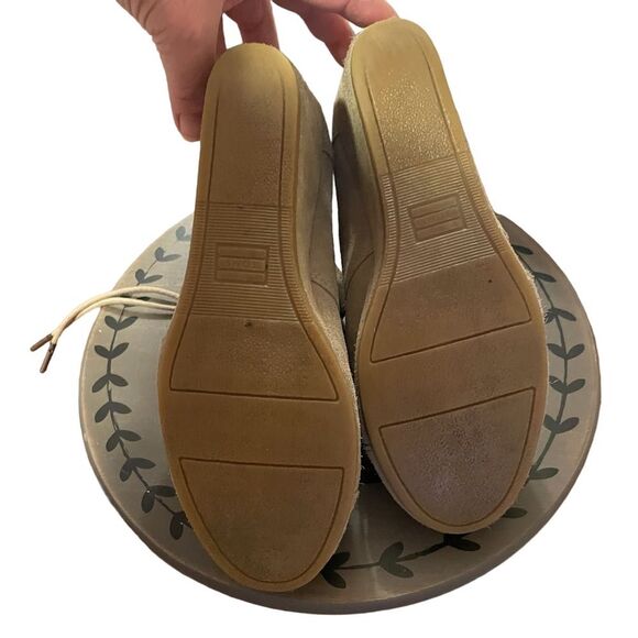 TOMS Tan Desert Wedge Ankle Lace Up Bootie Women's Size 8.5 - Picture 8 of 11